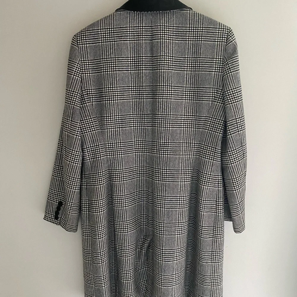 Vintage black and white plaid classic overcoat‎ size large